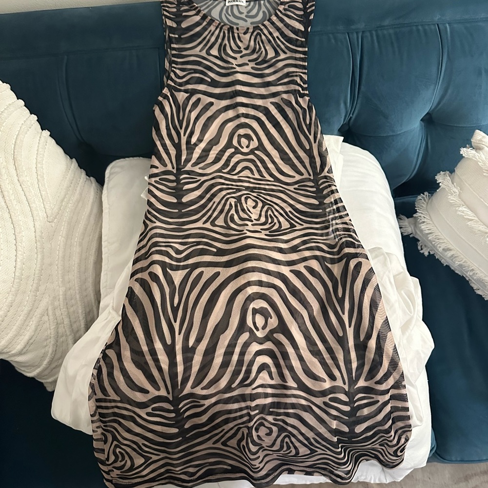 iNAMORATA Black and Nude Zebra-Print Swim Coverup